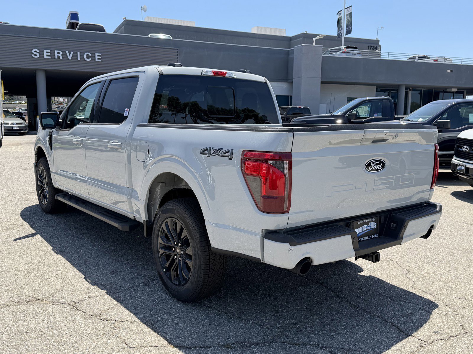 New 2026 Avalanche Ford XLT image 4