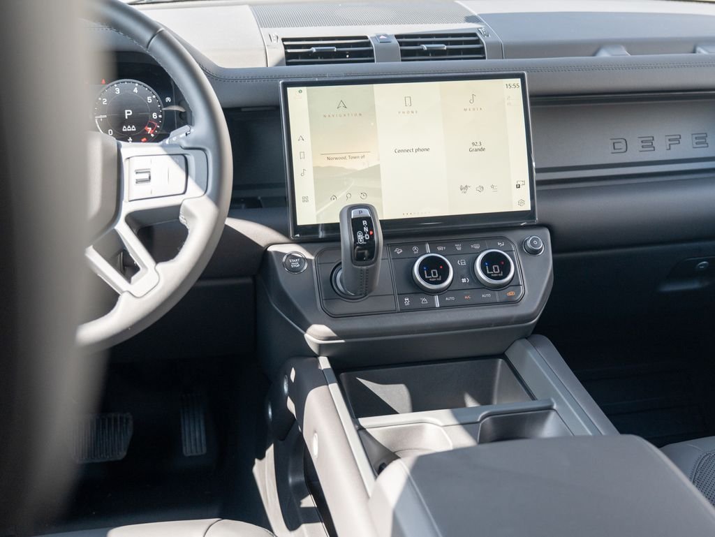 New 2026 Woolstone Green LAND ROVER S image 20