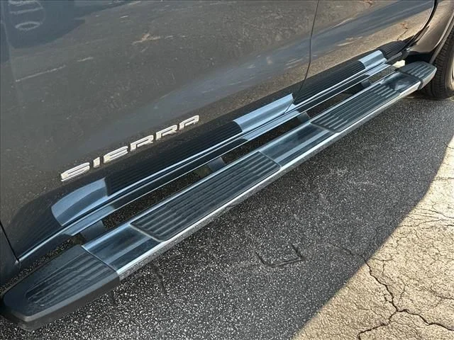 Used 2021 Blue GMC SLT image 15