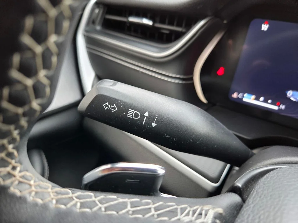 Used 2023 Gray Jeep Altitude X image 22