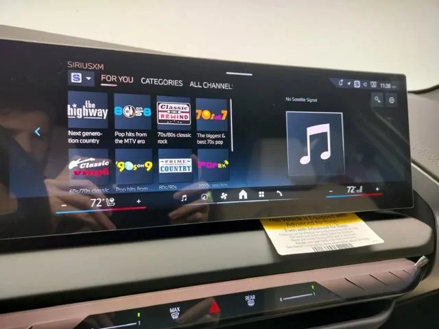 New 2026 Mineral White Metallic BMW 30 xDrive image 15