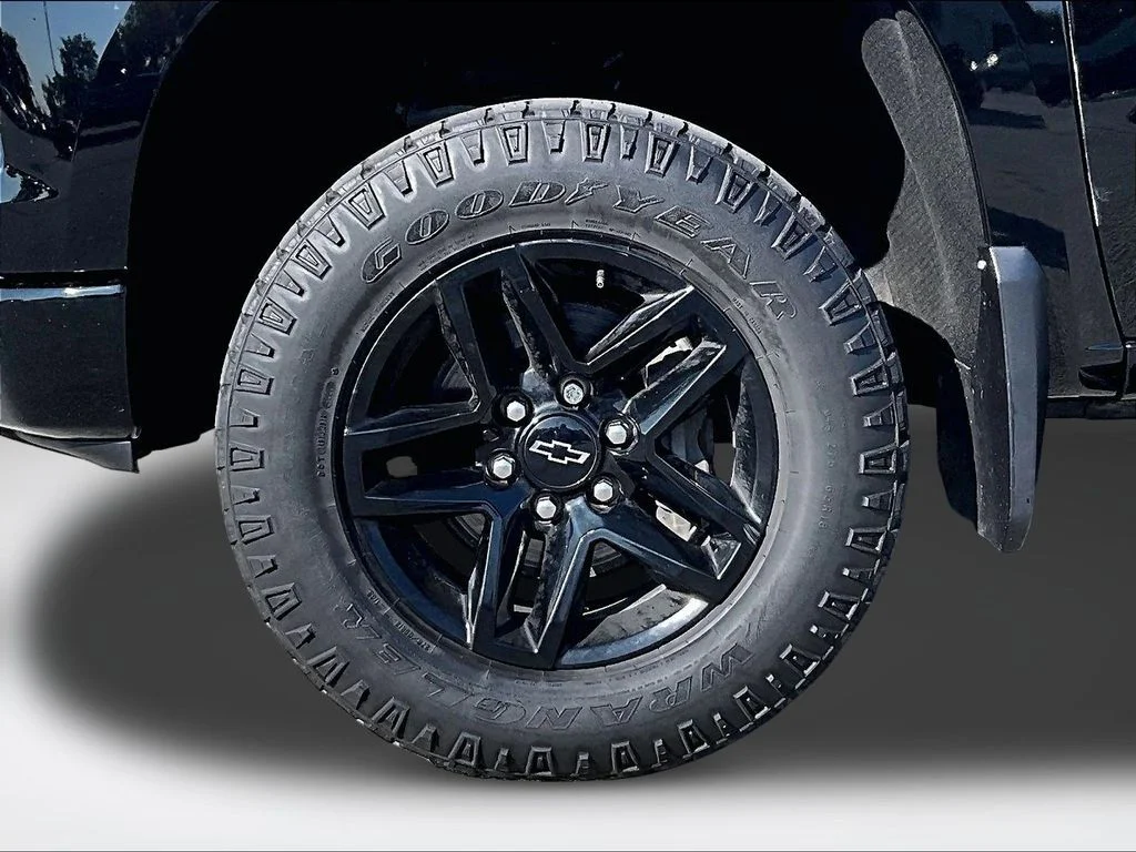 Used 2022 Black Chevrolet Custom Trail Boss image 10