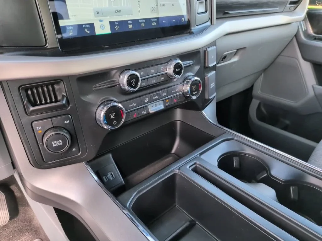 Used 2021 Blue Ford XLT image 25