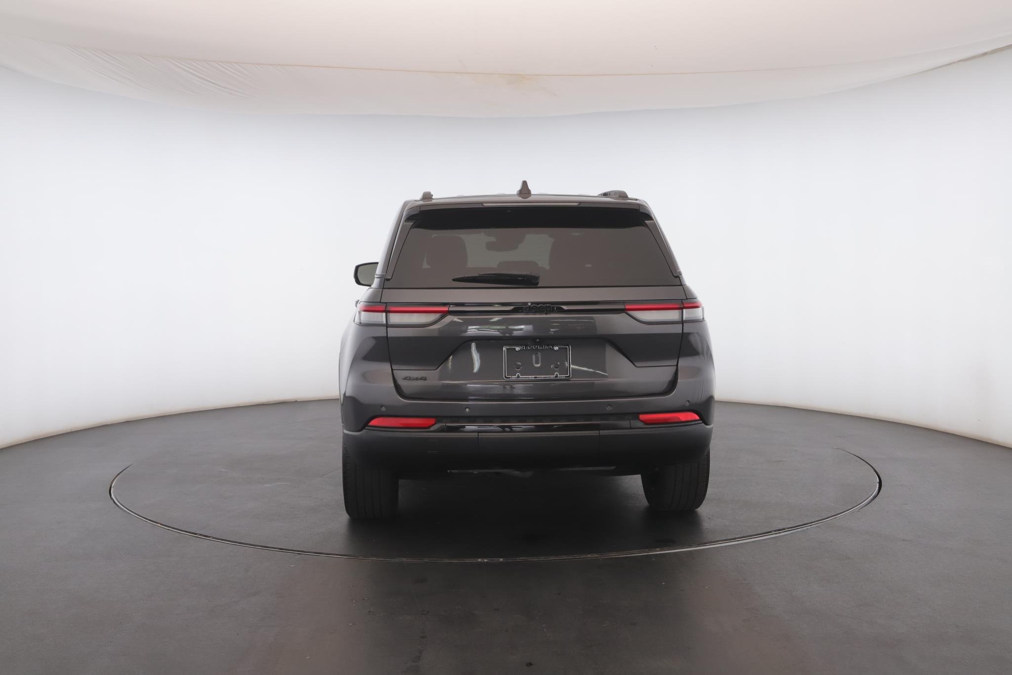 Used 2023 Baltic Gray Metallic Clearcoat Jeep Altitude 4x4 image 22
