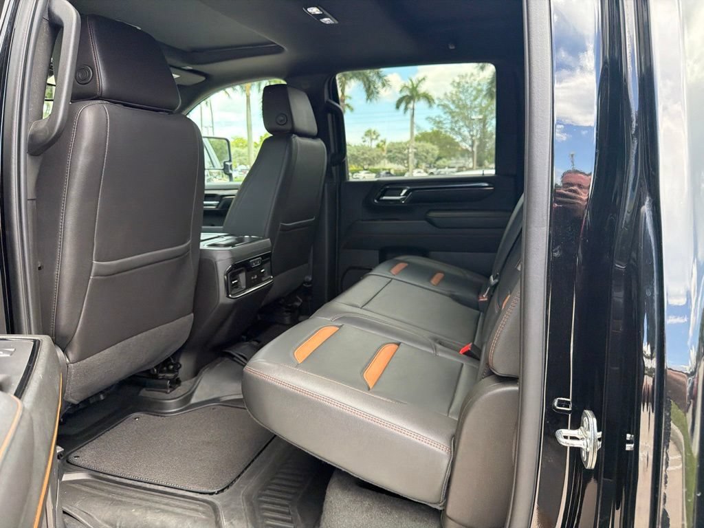 Used 2024 Onyx Black GMC AT4 image 6