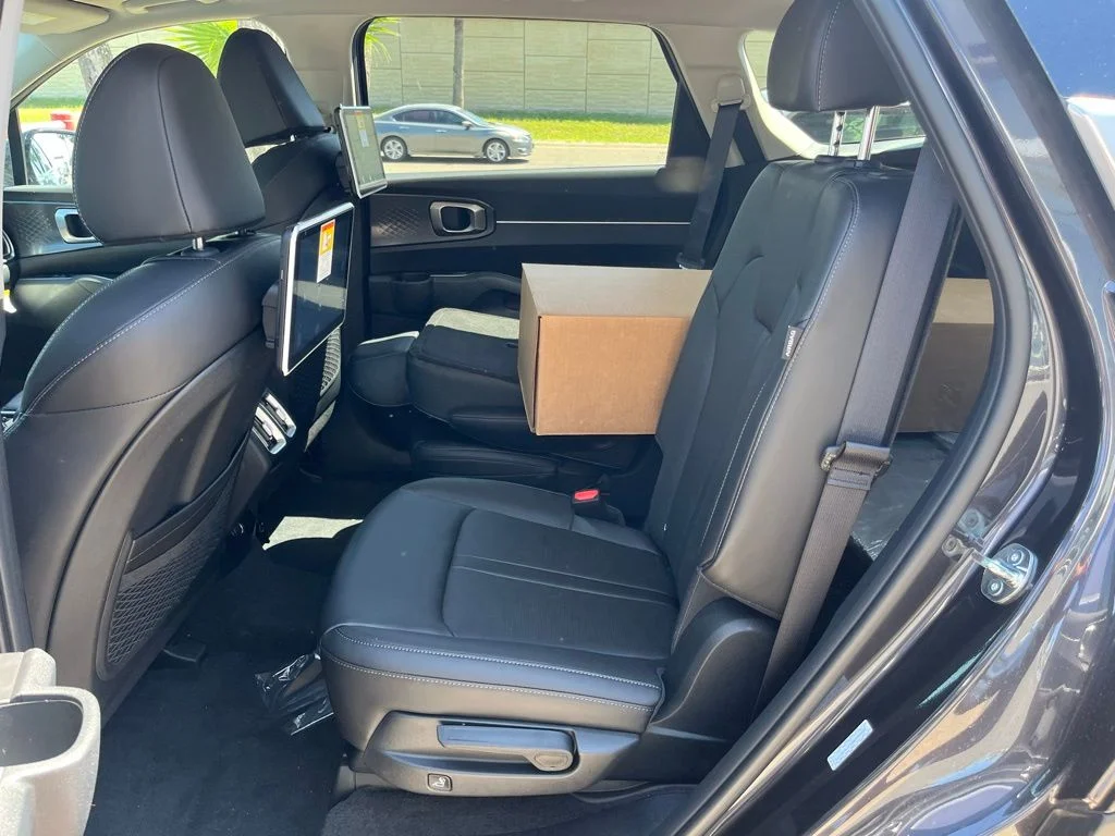 2025 Kia Sorento EX - Photo 10