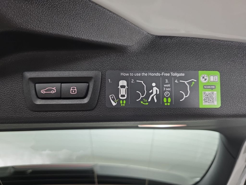 New 2026 Alpine White BMW xDrive40i image 13