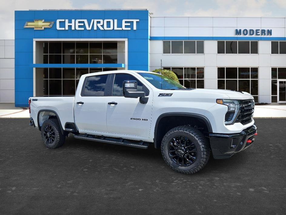 New 2026 Summit White Chevrolet LT image 7