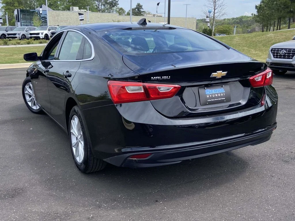 Used 2025 Black Chevrolet LT image 5