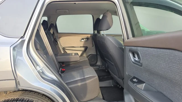 Used 2023 Gun Metallic Nissan SV image 27