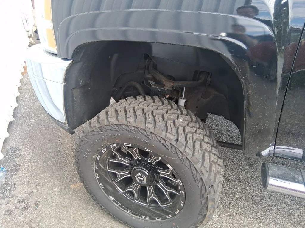 Used 2013 Black Chevrolet LTZ image 17