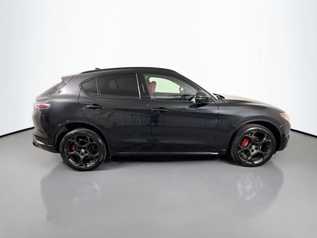 Used 2025 Black Alfa Romeo Veloce image 8
