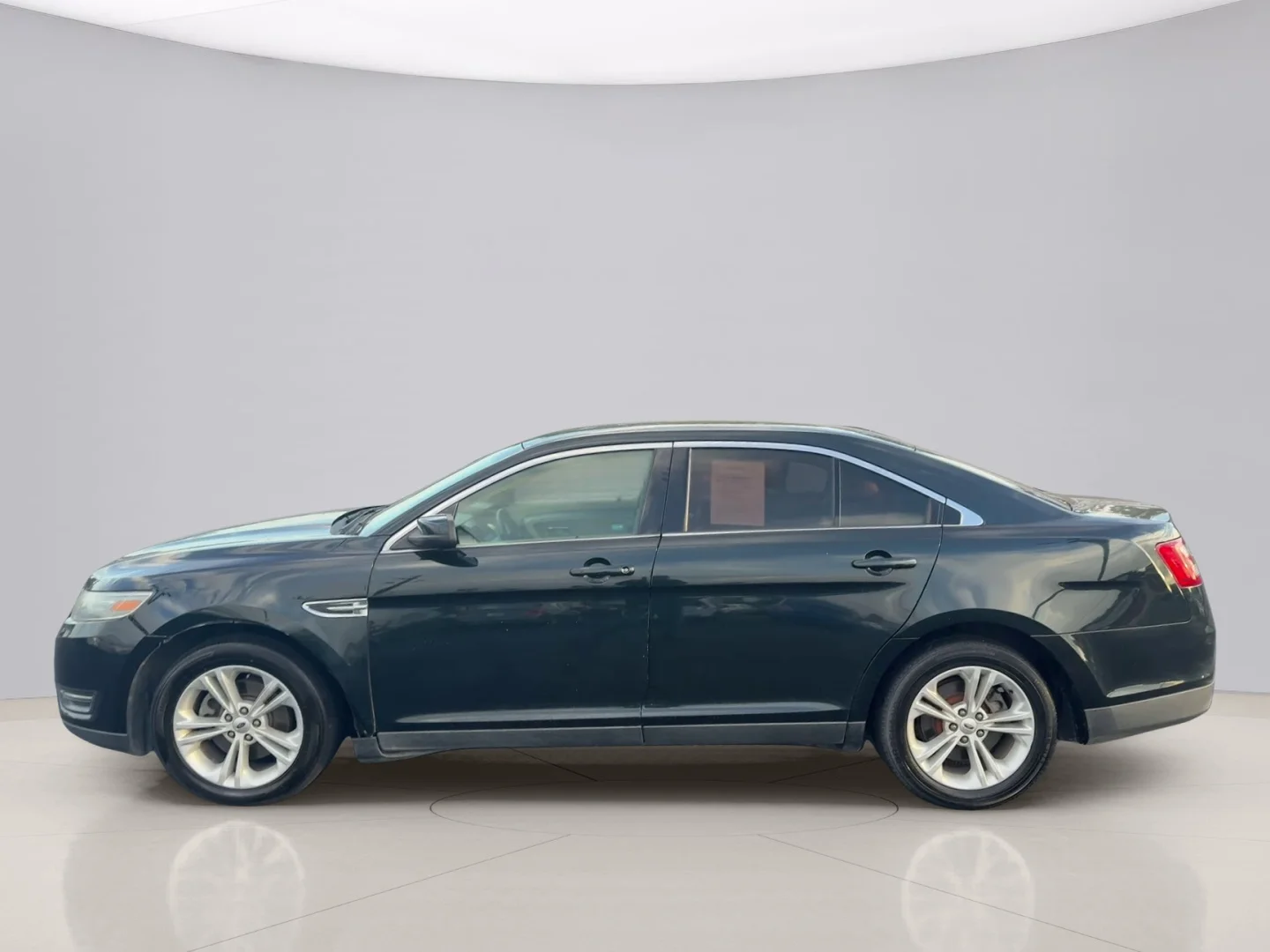 Used 2014 Black Ford SEL image 8