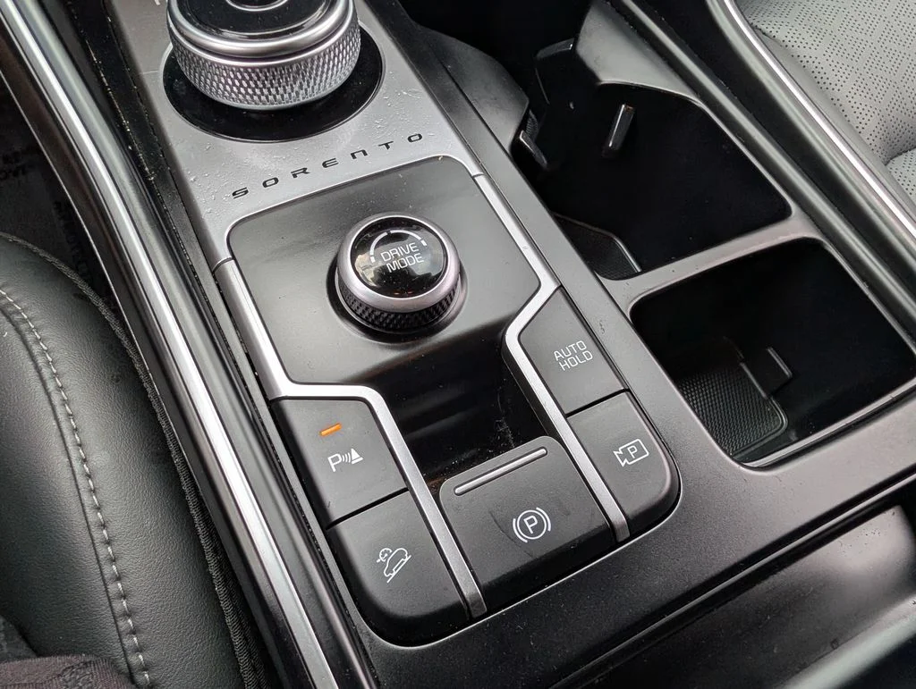 2023 Kia Sorento EX Hybrid - Photo 29