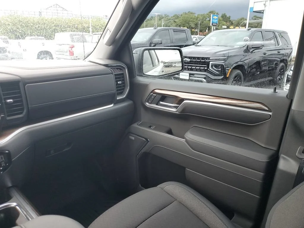 New 2026 Summit White Chevrolet LT Trail Boss image 11