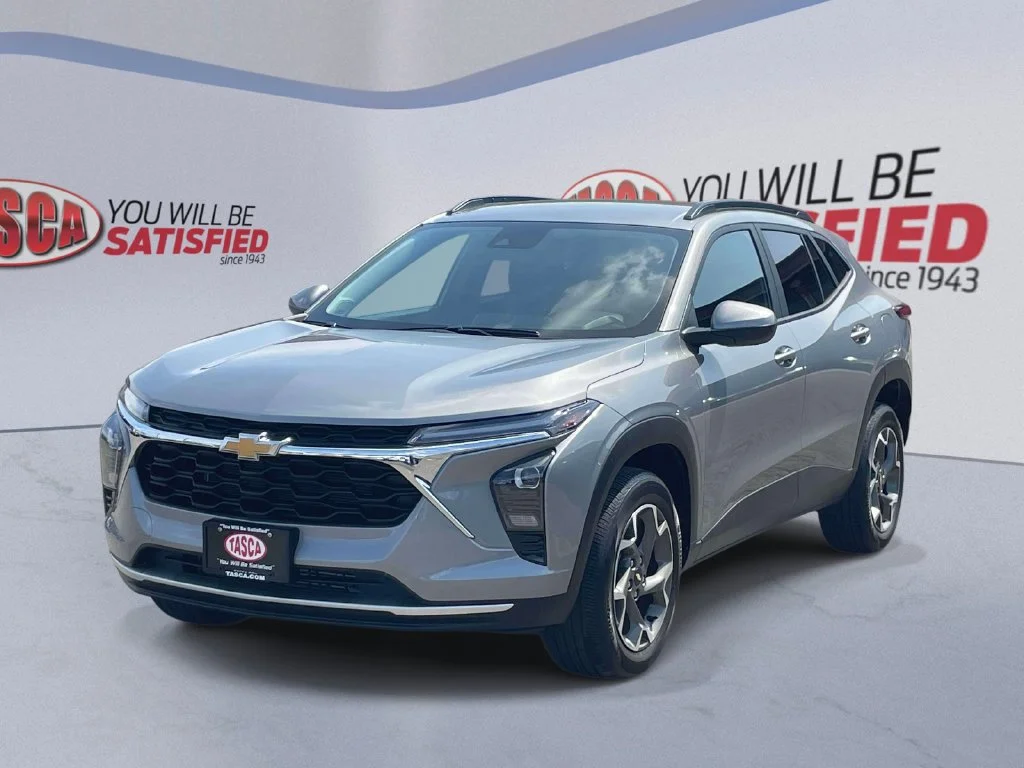 Used 2024 Gray Chevrolet LT image 4