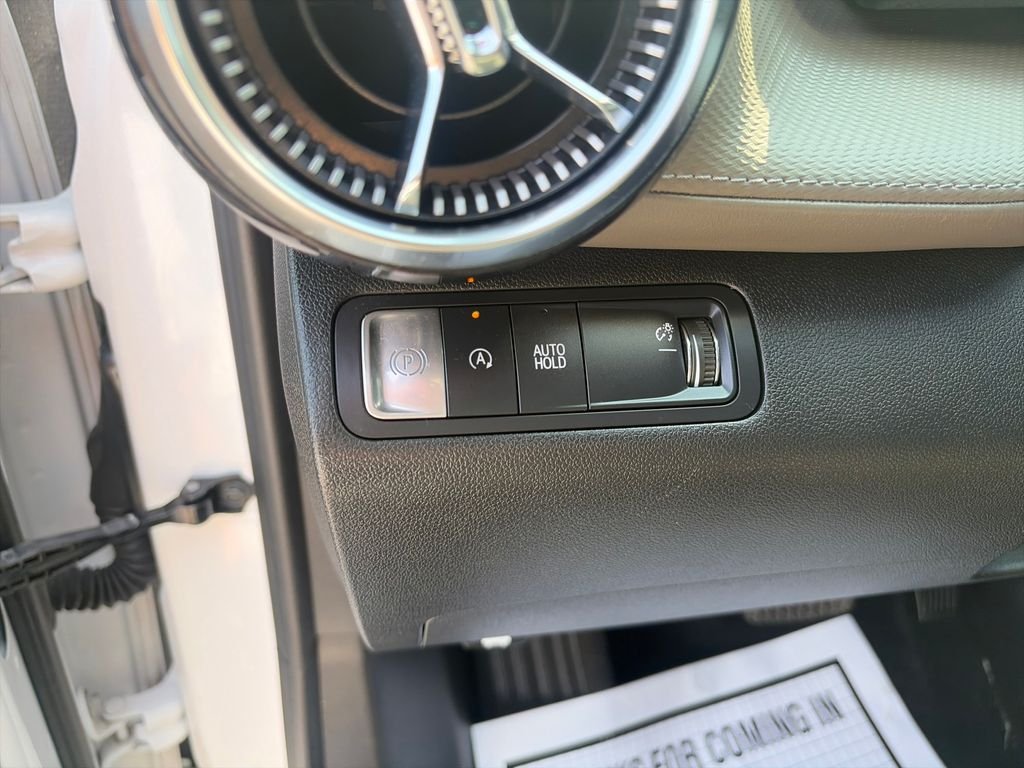 Used 2025 White Chevrolet LT image 30