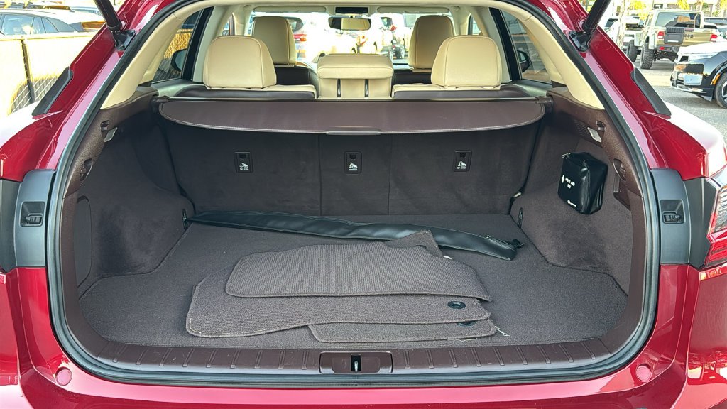 Used 2016 Red Lexus 350 image 9