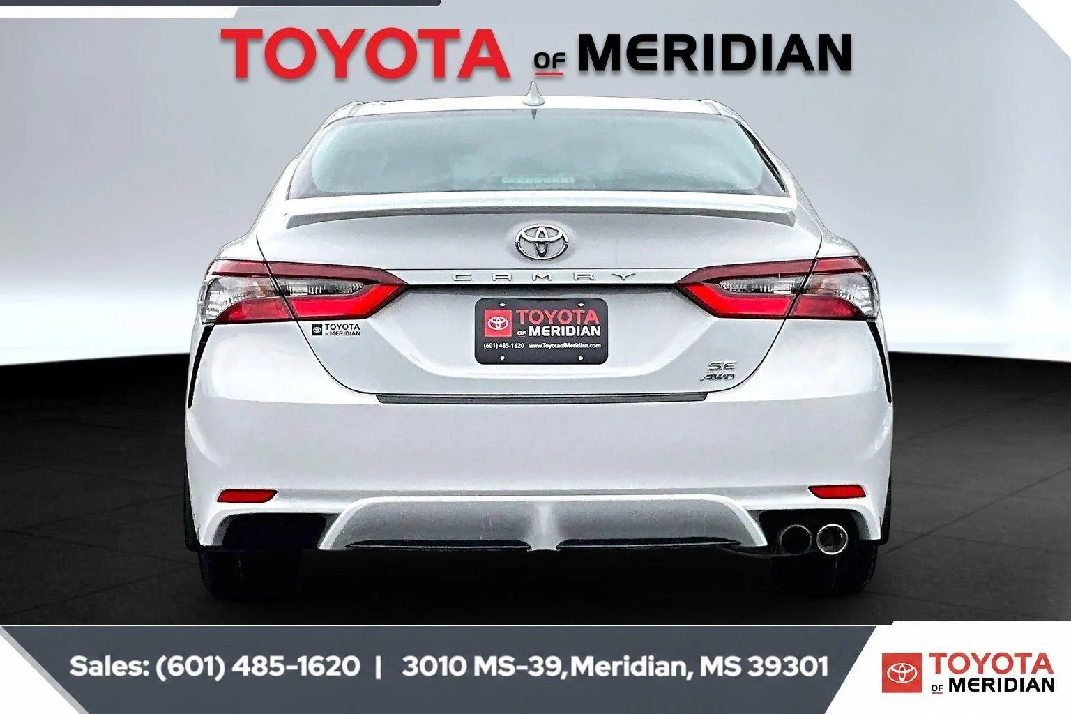 Used 2024 Ice Edge Toyota SE image 4