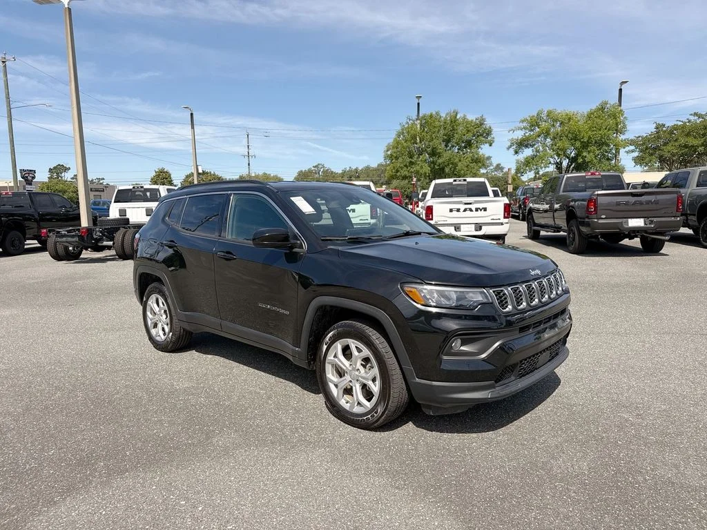 2024 Jeep Compass Latitude 4X4's photo