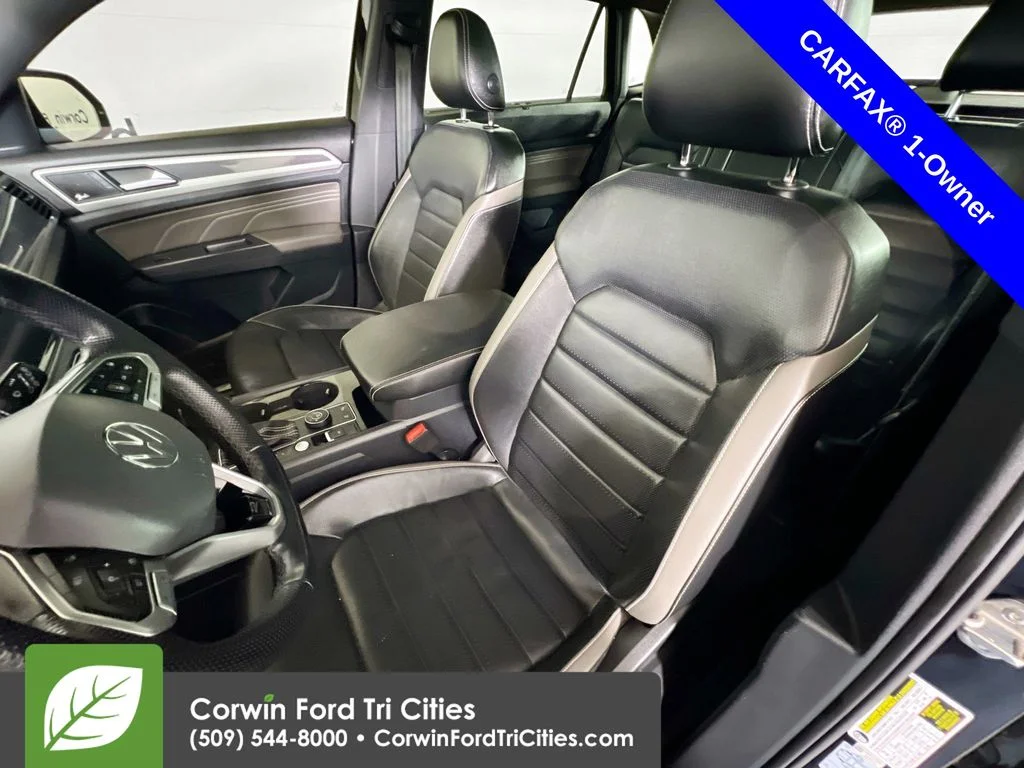 Used 2021 Deep Black Pearl Effect Volkswagen 3.6L V6 SEL Premium R-Line image 26
