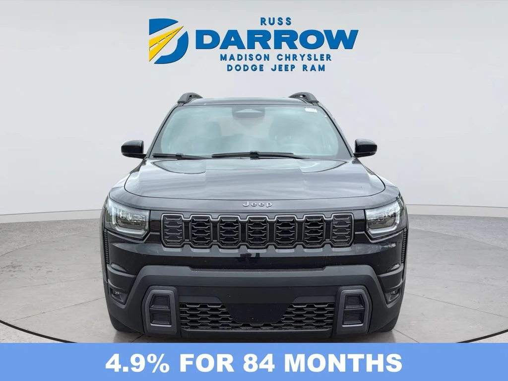 New 2026 Diamond Black Crystal Pearl-Coat Exterior Paint Jeep Limited image 8