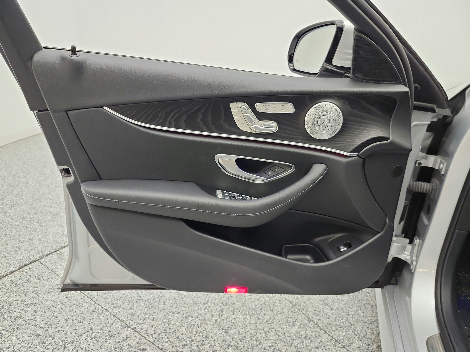 Used 2019 Iridium Silver Metallic Mercedes-Benz E 300 RWD Sedan image 13