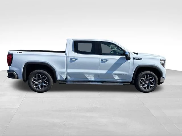 New 2026 Glacier White Tricoat GMC SLT image 7