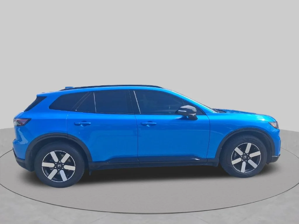 Used 2024  Honda Touring image 4