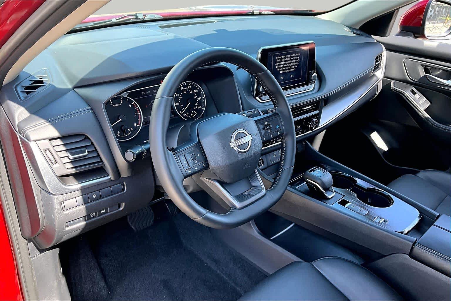 Used 2025 Scarlet Ember Tintcoat Nissan SV image 16