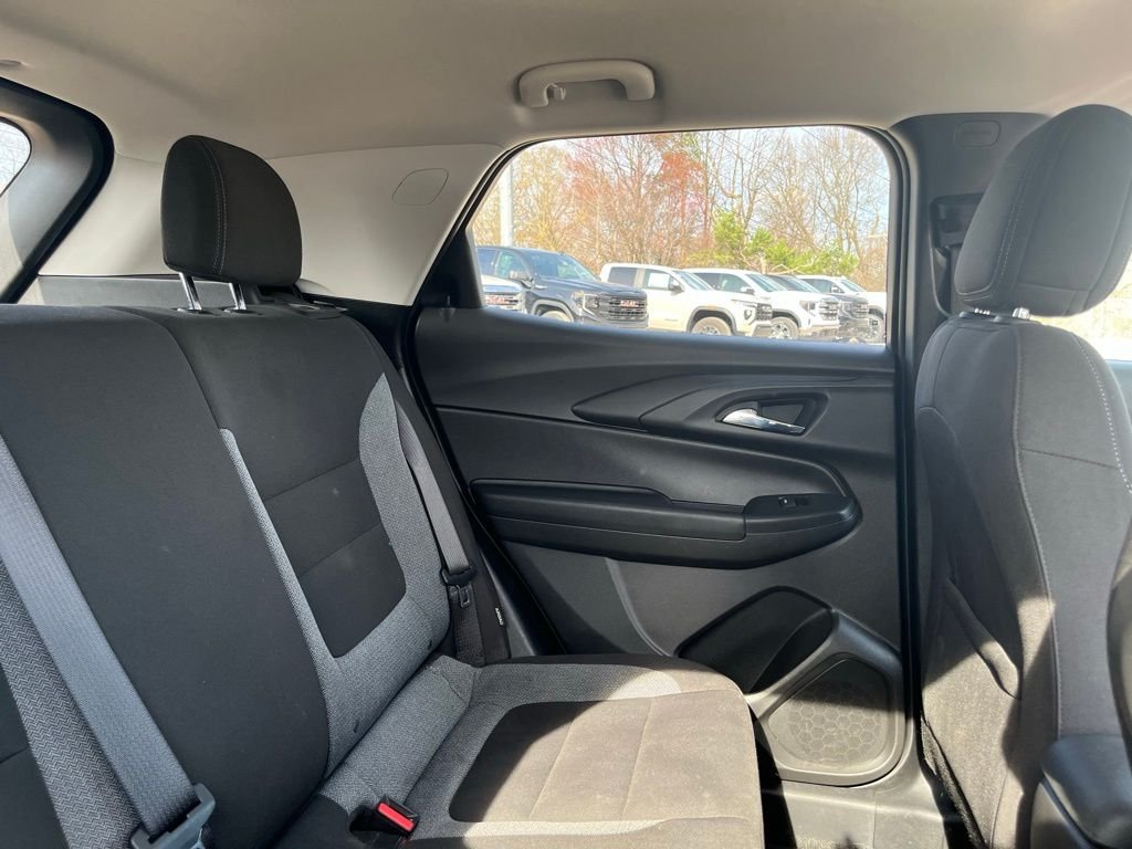Used 2025 Black Metallic Chevrolet LT image 35