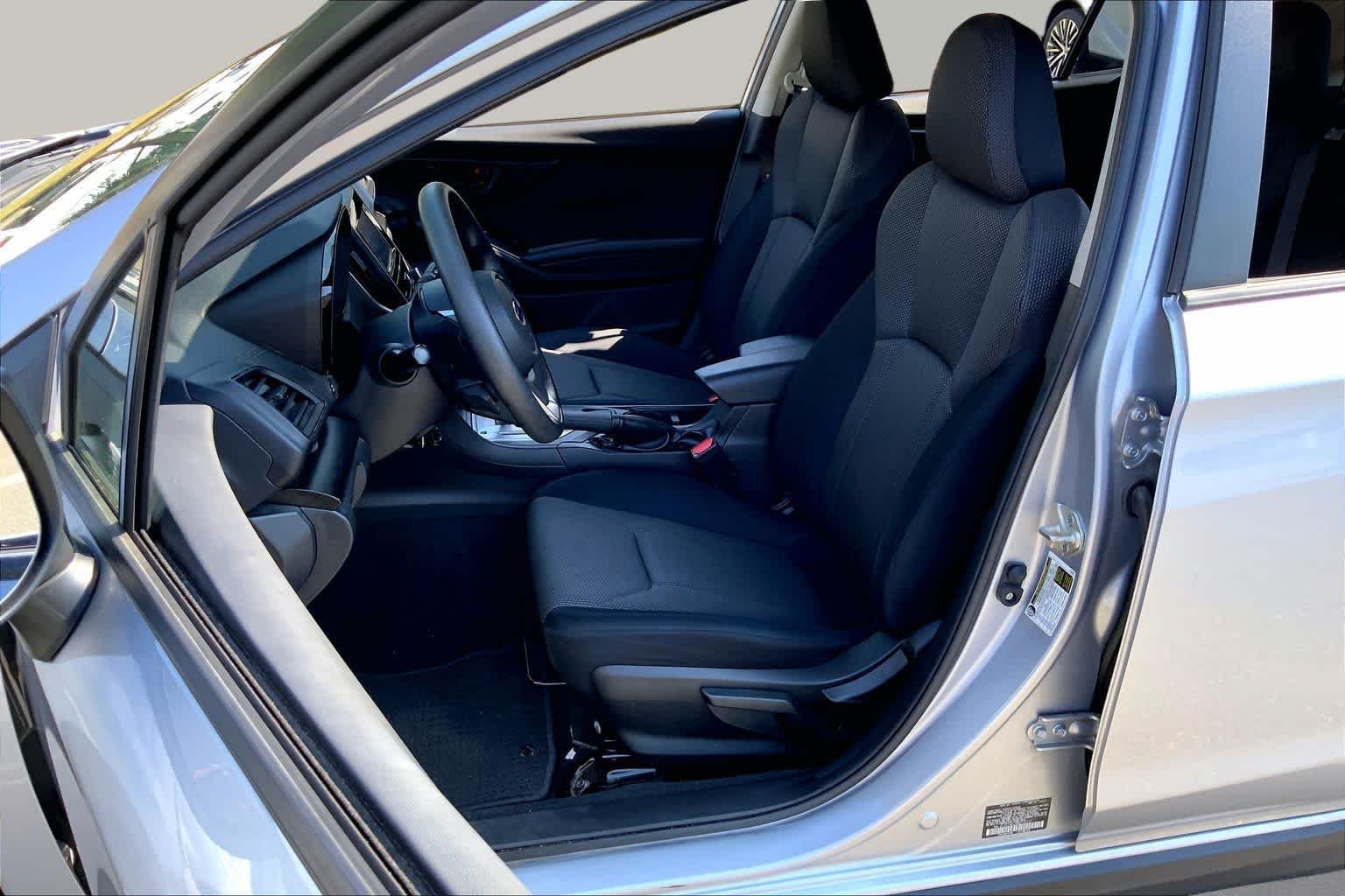 Used 2021 Ice Silver Metallic Subaru  image 8