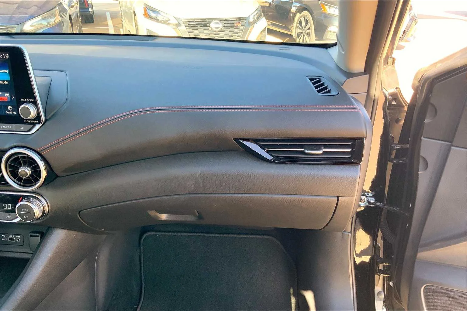 Used 2024 Super Black Nissan SR image 17