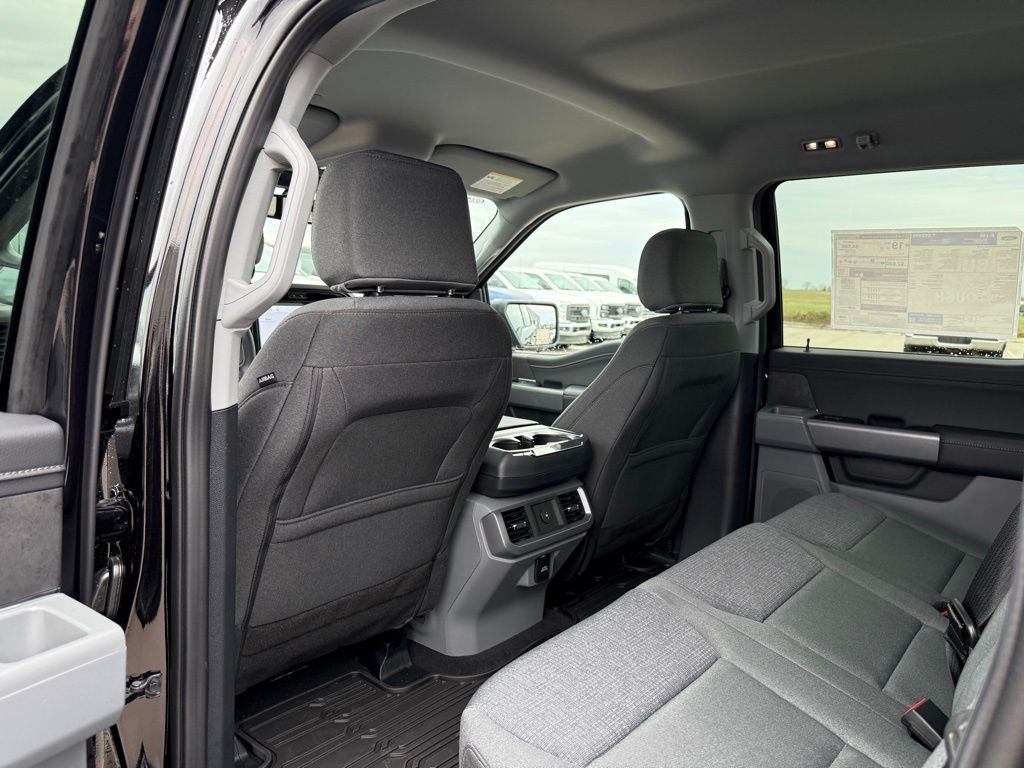New 2026 Agate Black Metallic Ford XLT image 10