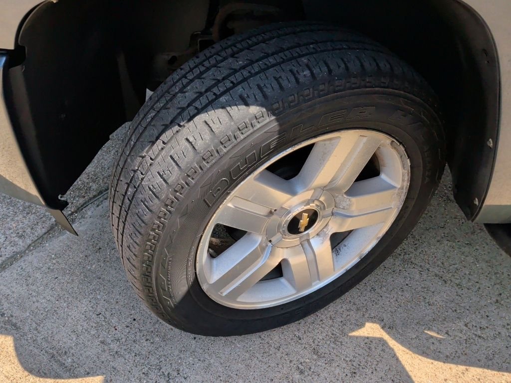 Used 2008 Blue Chevrolet LT image 41