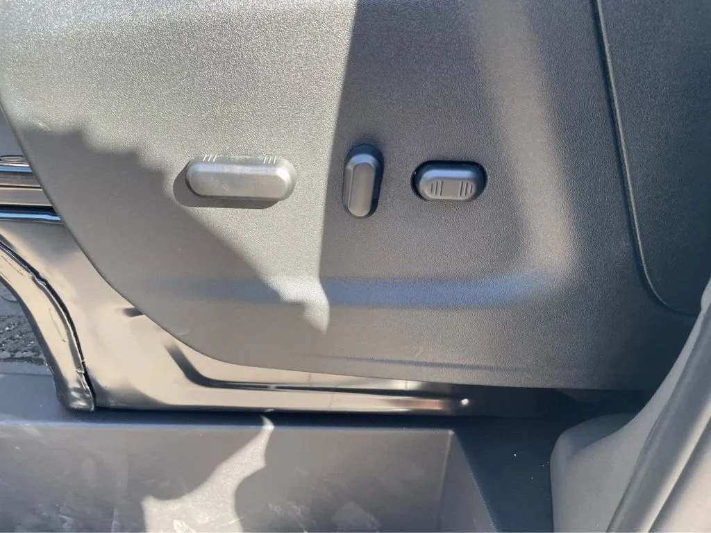 New 2025 Oxford White Ford Cargo Van image 14