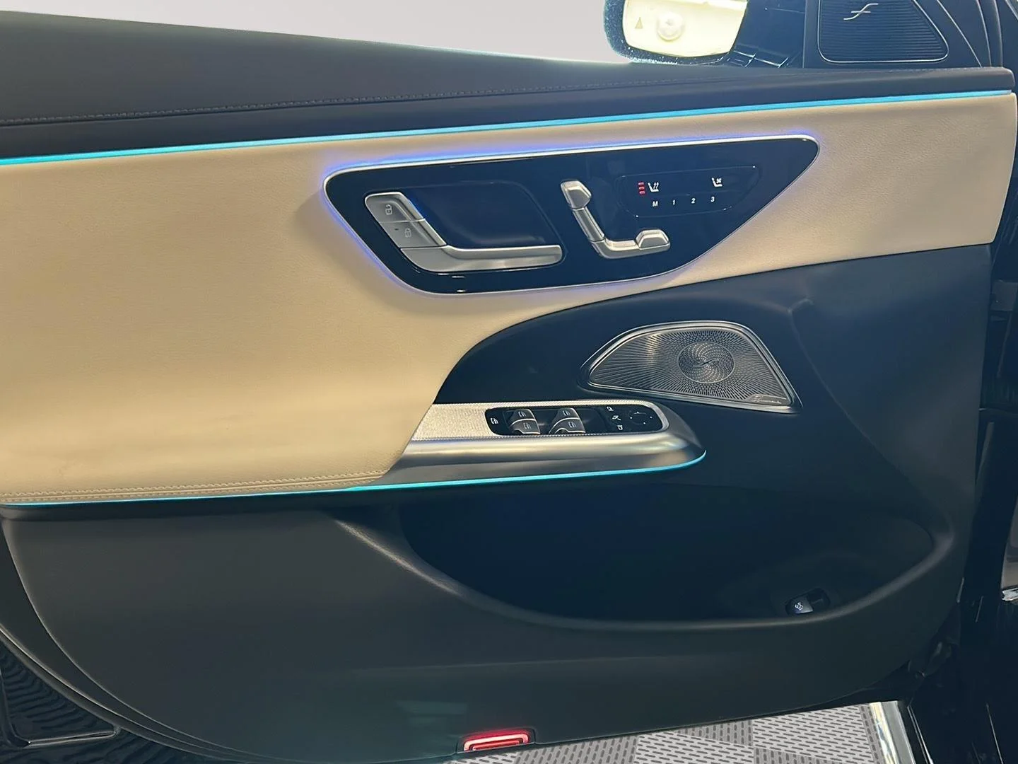 New 2026 Nautical Blue Metallic Mercedes-Benz E 350 image 12