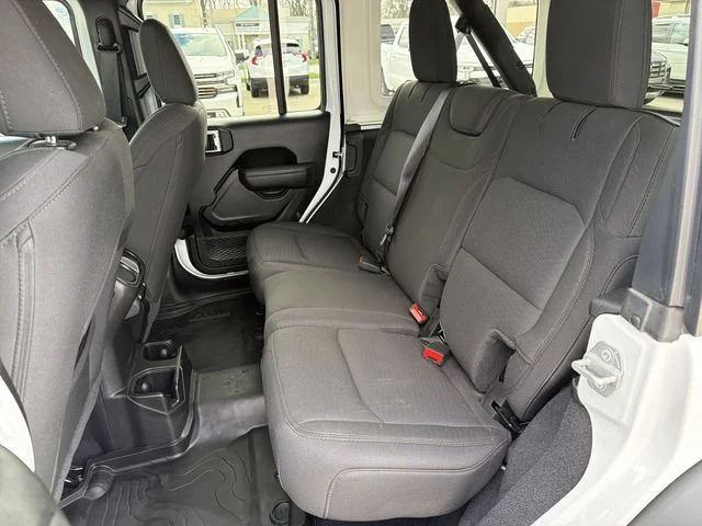Used 2022 White Jeep Unlimited Sport S image 23