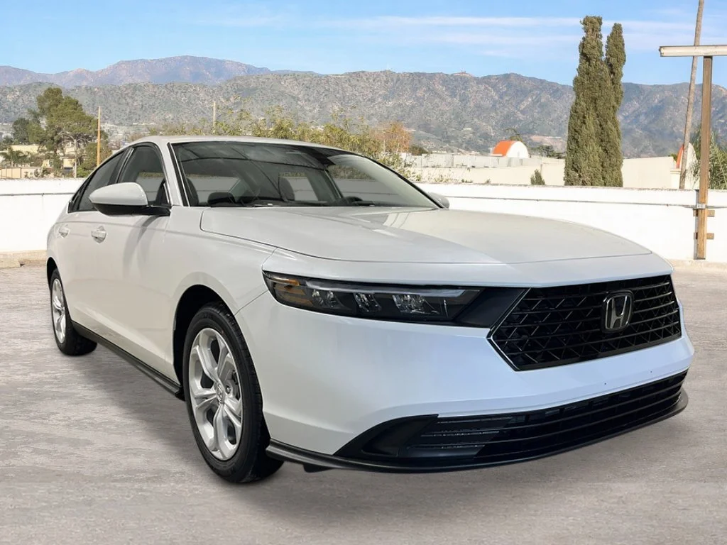 New 2026 Platinum White Pearl Honda LX image 8