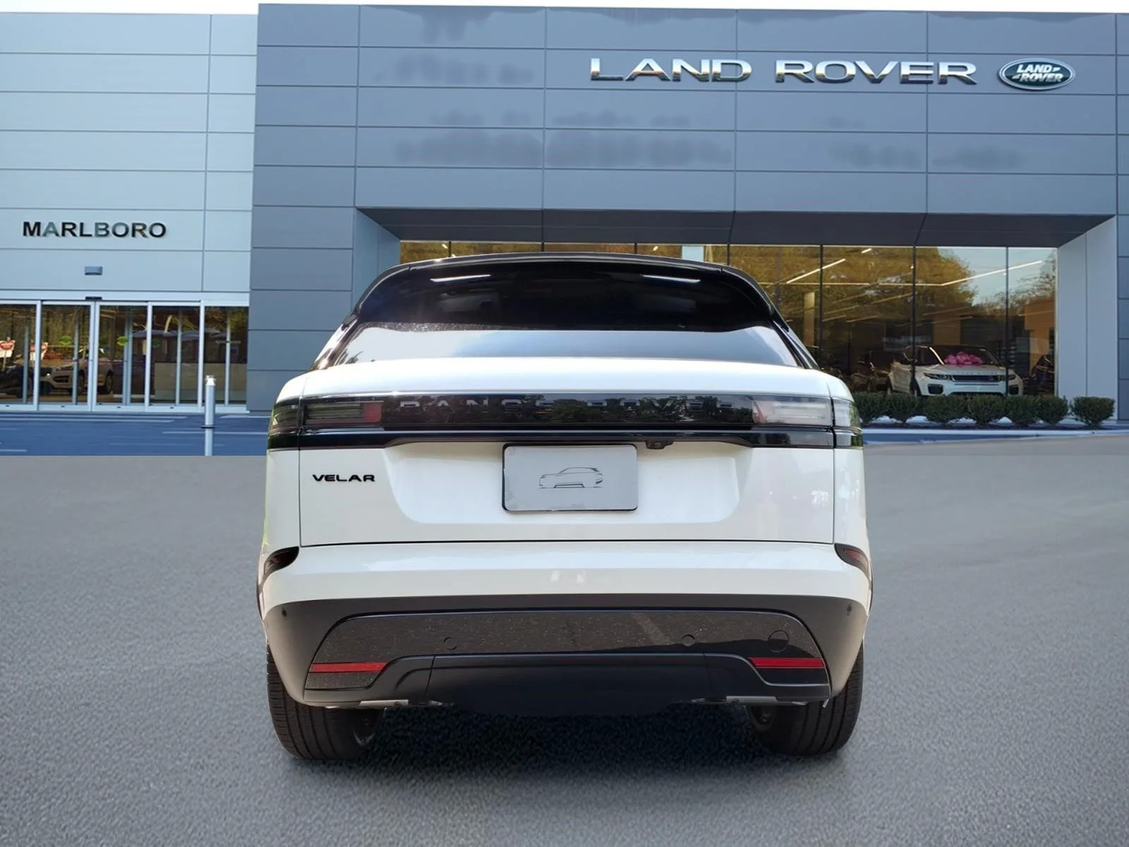 New 2026 Fuji White LAND ROVER S image 7