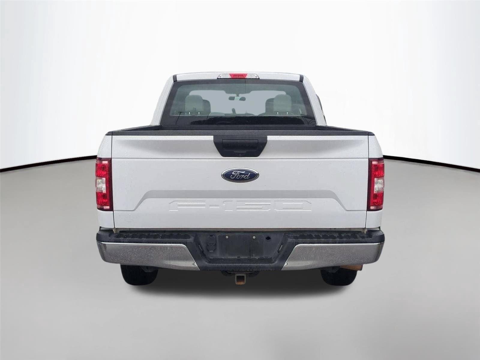 Used 2019 Oxford White Ford XL image 4