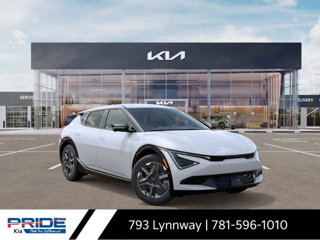 New 2025 White Kia Light image 9