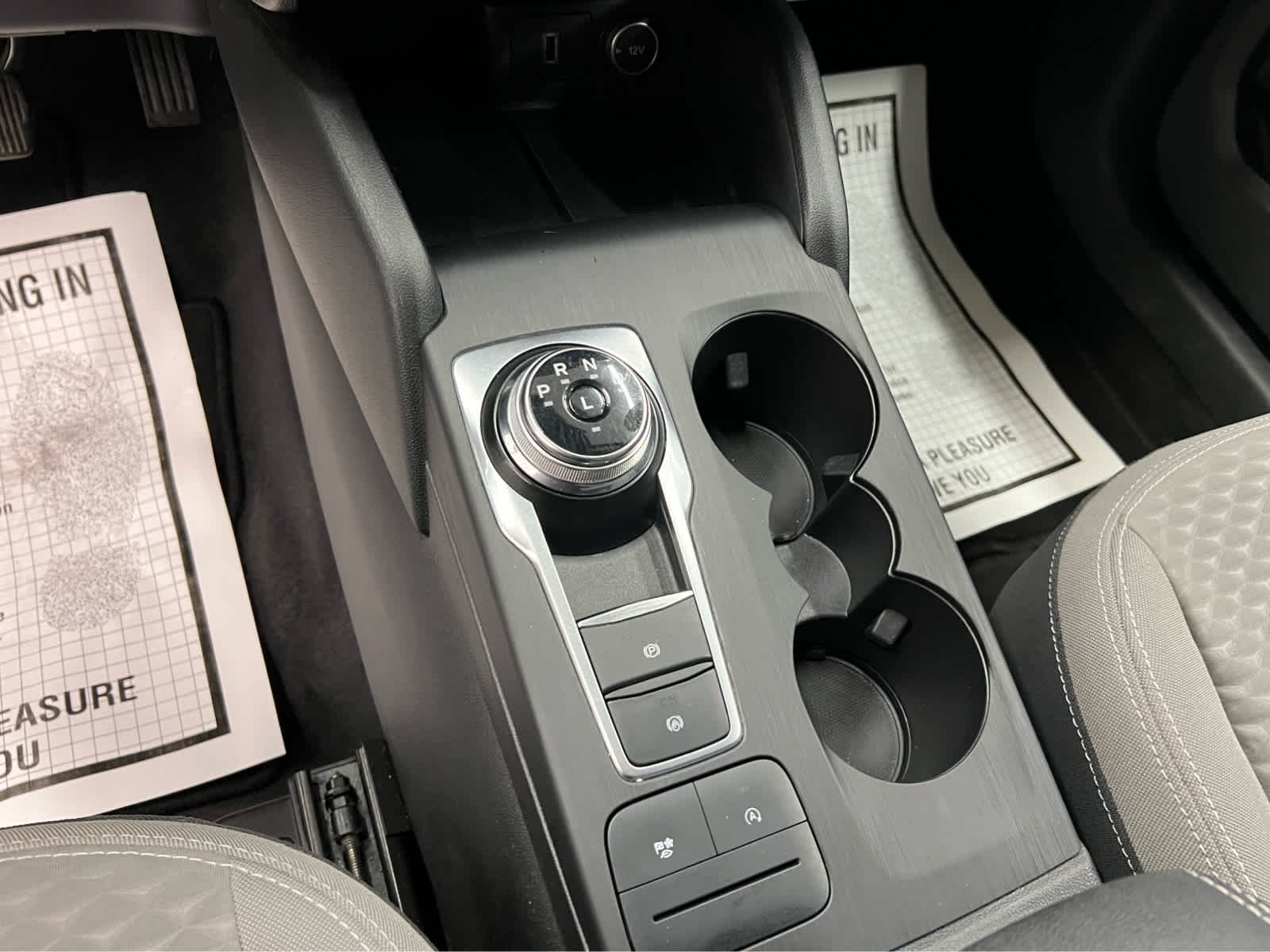 Used 2020 Agate Black Ford SE image 20