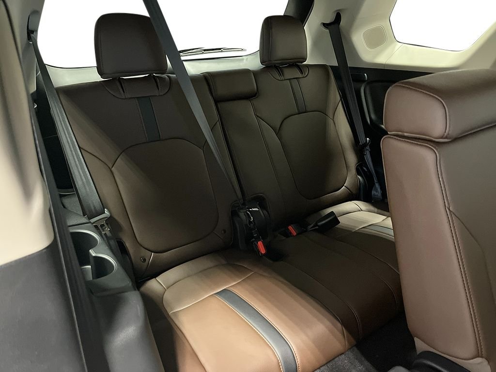 New 2026 Platinum White Pearl Honda Touring image 25