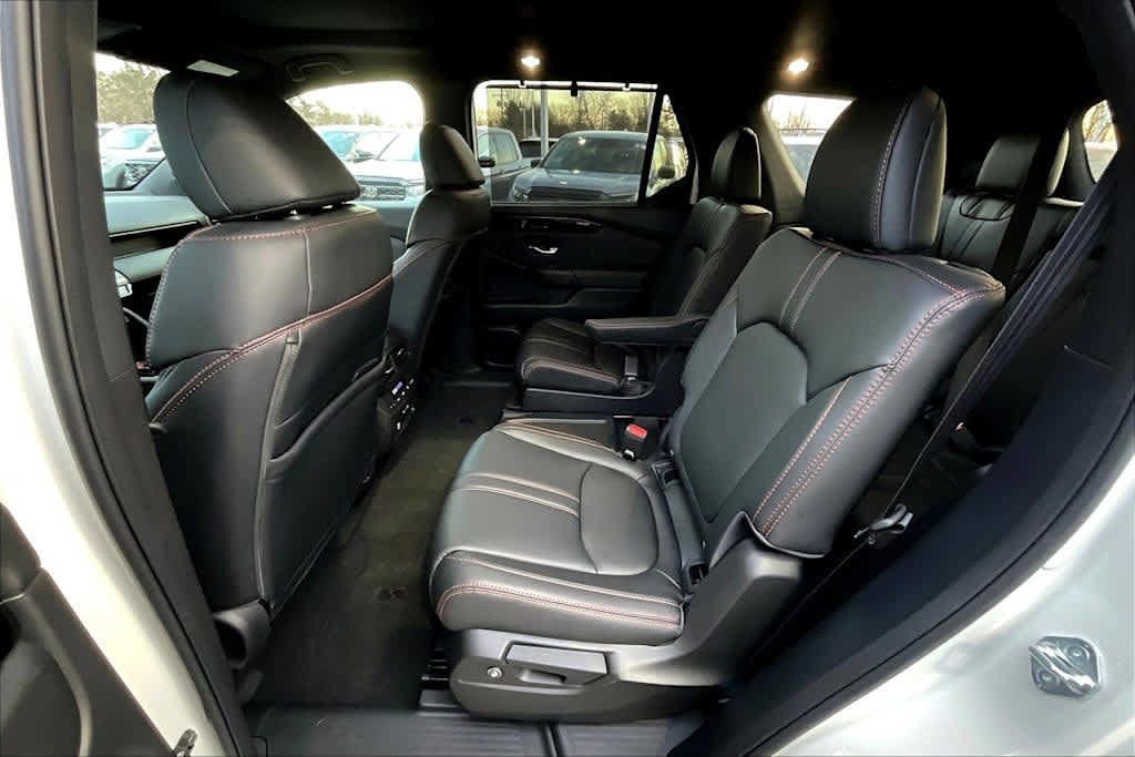 2025 Honda Pilot — photo 14