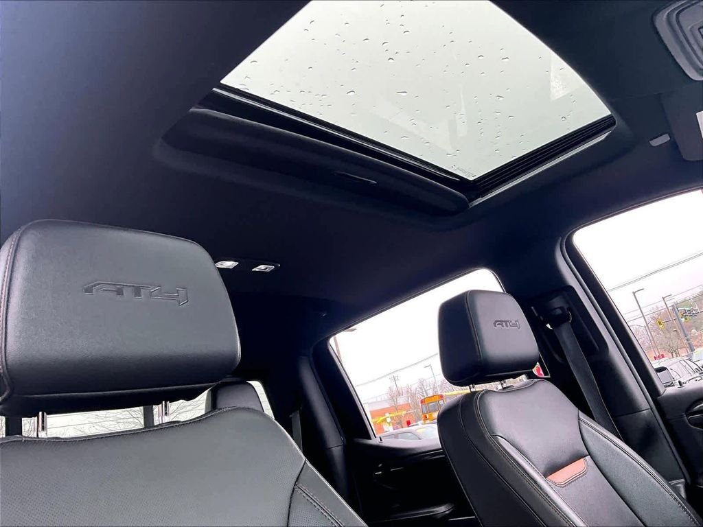 Used 2024 White GMC AT4 image 39