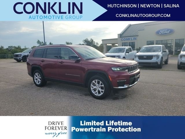 Used 2022 Velvet Jeep Limited image 1