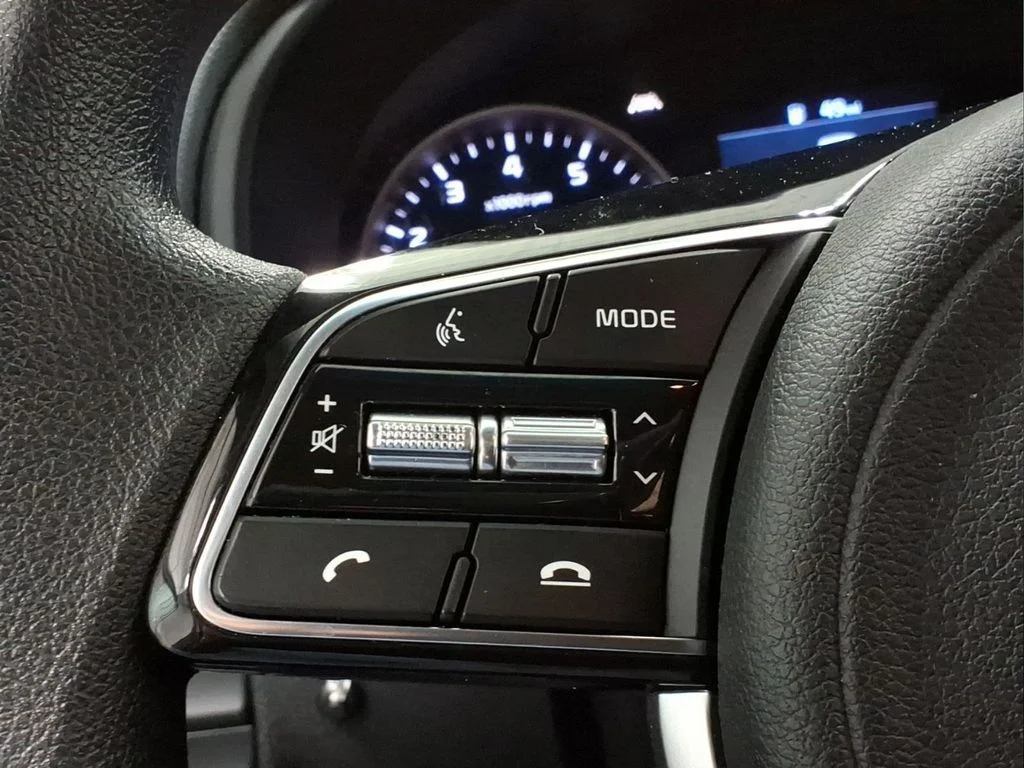 Used 2021 Gray Kia LX image 22