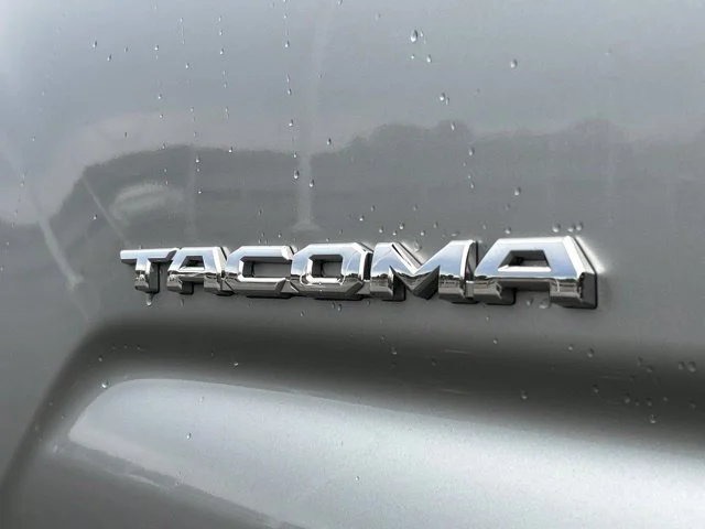Used 2023 Silver Toyota SR5 image 12