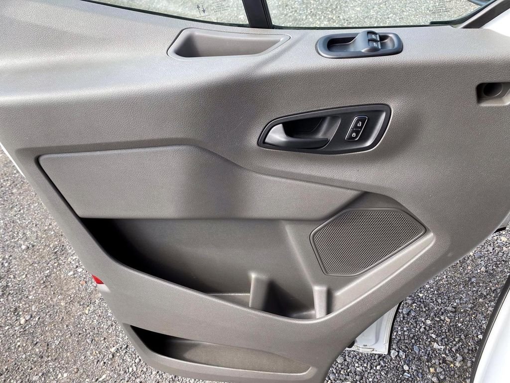 Used 2023 White Ford  image 20